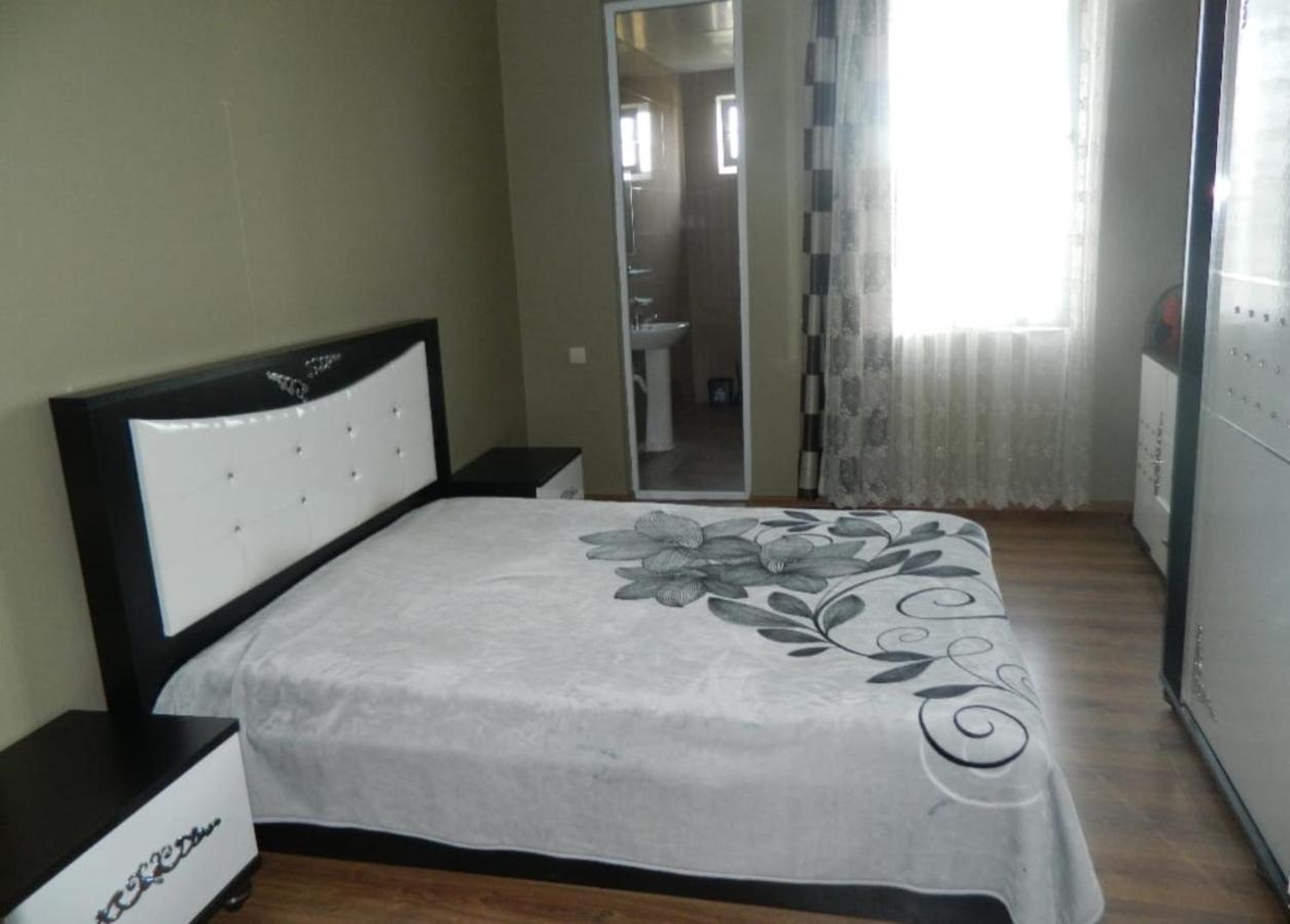 Kobuleti 4-Bedroom Apartment Luaran gambar
