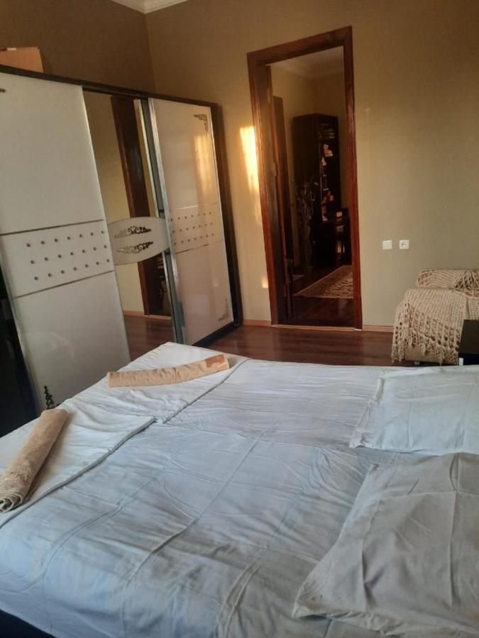 Kobuleti 4-Bedroom Apartment Luaran gambar